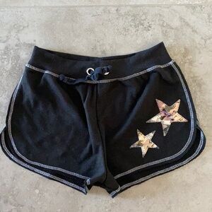 Random Hearts Girls Camo Star Shorts